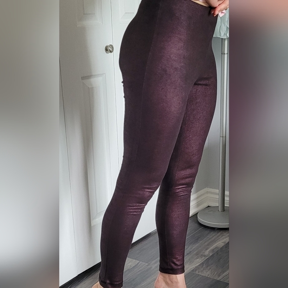 Allesandro Dell'Acqua eggplant pants/leggings - Picture 5 of 9